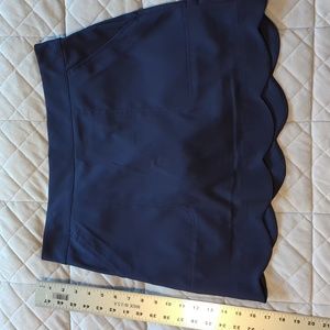 Vineyard Vines Navy Gold Skirt  Size 8